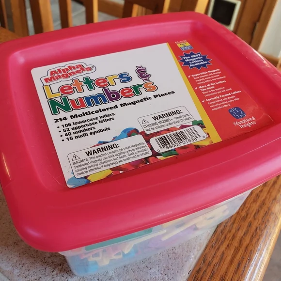 COPY - Alpha Magnets Letters & Numbers 214 multicolored magnetic pieces - Picture 2 of 3